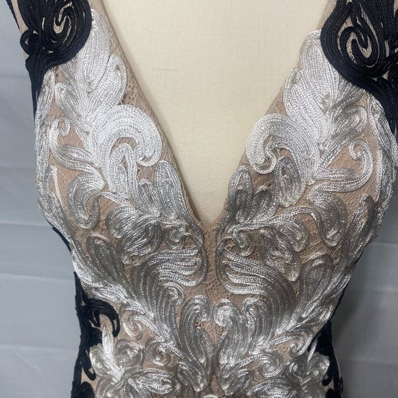 BESTY ADAM DRESS - Picture 1 of 7